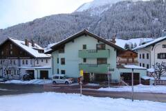 01. Catered chalet Eisfall Sankt Anton Aanzicht