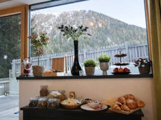 02. Catered chalet Cirrus Sankt Anton Inclusief ontbijt