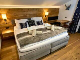 15 Catered chalet Lodge of Joy Wagrain Flachau Tweepersoonskamer met douche