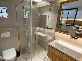 16 Catered chalet Lodge of Joy Wagrain Flachau Douche tweepersoonskamer