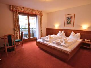 16. Accommodatie Tirolerhof Apart Serfaus Tweepersoonskamer