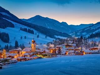 26. Catered chalet Alpensport Saalbach Hinterglemm Dorp